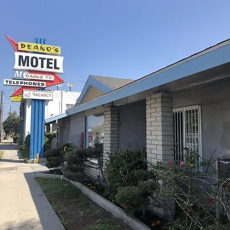 Deano'S Motel